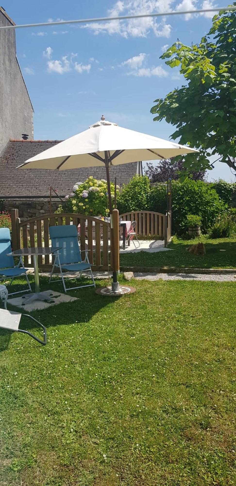 Maison Papillons Plomodiern Kültér fotó